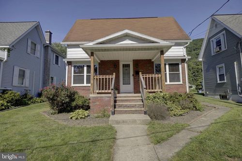 10 Park St, Shickshinny, PA, 18655-1419 | Card Image