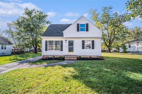 52 Avalon Dr, Bedford, OH, 44146-2842 | Card Image