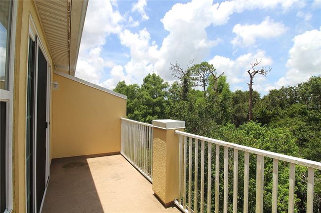 Balcony | Image 11