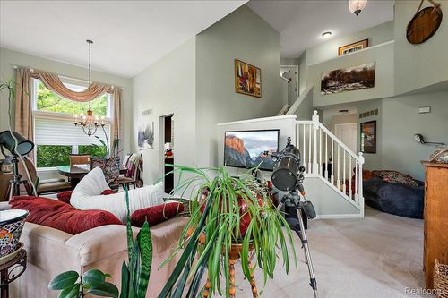 3796 Briarbrooke Ln, Oakland Township, MI, 48306-4746 | Card Image