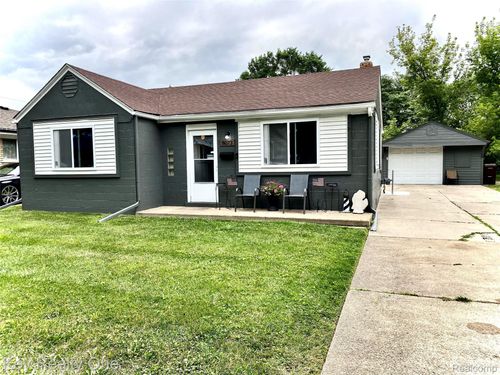 8073 Helen, Center Line, MI, 48015-1534 | Card Image