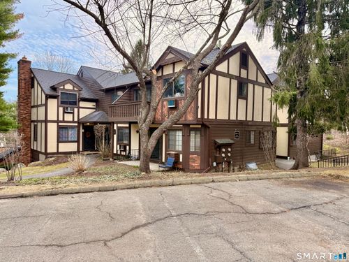 3-3 Falmouth Ct, Brookfield, CT, 06804-2709 | Card Image