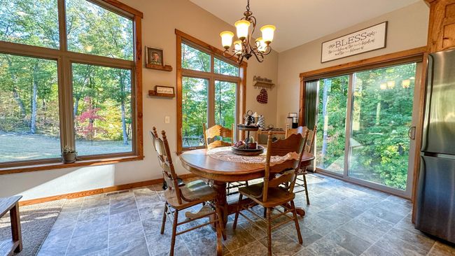 Spacious dining | Image 8