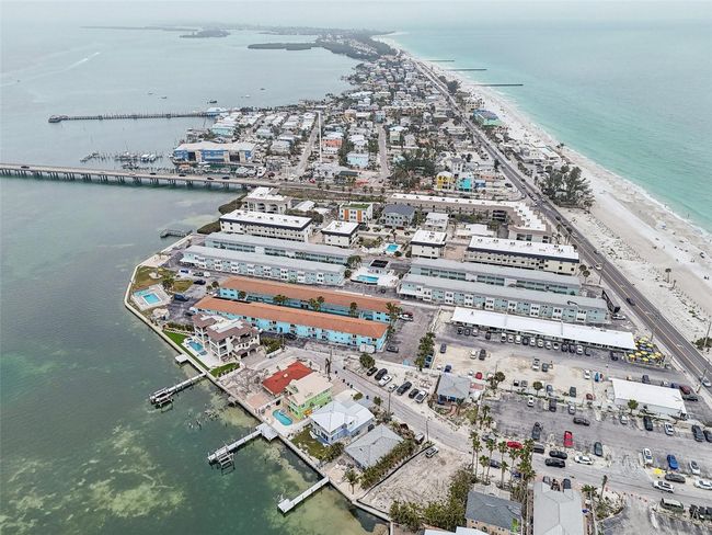UNIT-5 - 117 7 Th St N, Condo with 1 bedrooms, 1 bathrooms and null parking in BRADENTON BEACH FL | Image 43