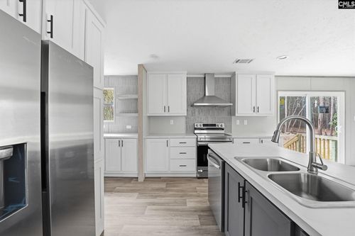 522 Watts Ln, Camden, SC, 29020-1559 | Card Image