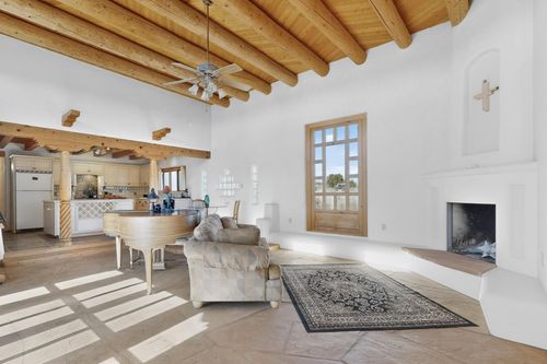 4 Cerrado Loop, Santa Fe, NM, 87508-8832 | Card Image