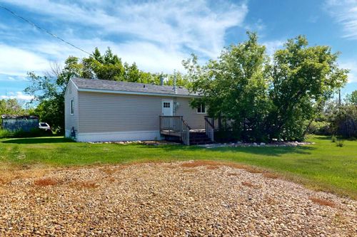 25 2 Ave, Byemoor, AB, T0J0L0 | Card Image