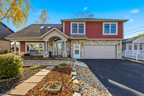 45465 Teal Court Court, Chesterfield Township, MI, 48047 | Card Image