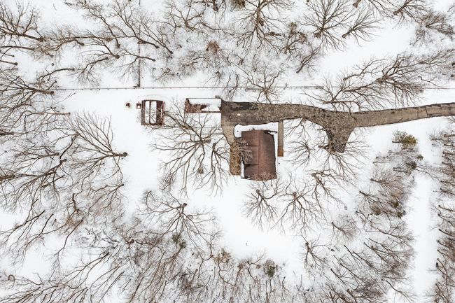 Straight Overhead View | Image 12