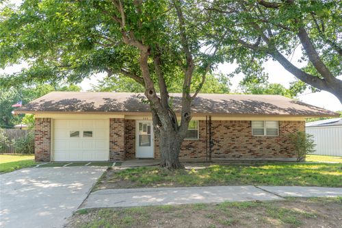 506 N Main St, Muenster, TX, 76252-2419 | Card Image