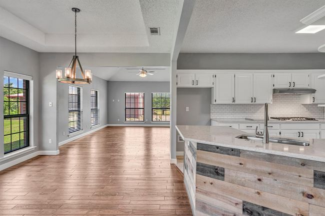 2310 N Walnut Grove Rd, House other with 4 bedrooms, 4 bathrooms and null parking in Midlothian TX | Image 11