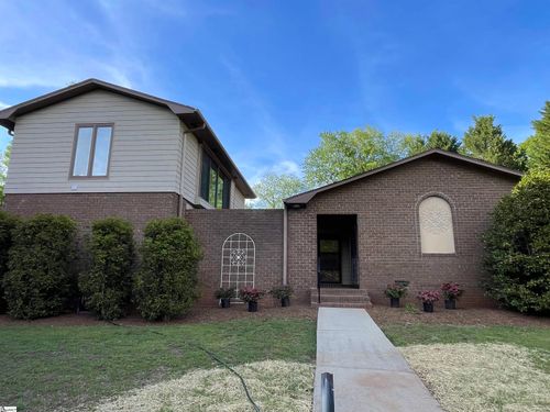 17 Runnymede Rd, Greenville, SC, 29615-3914 | Card Image
