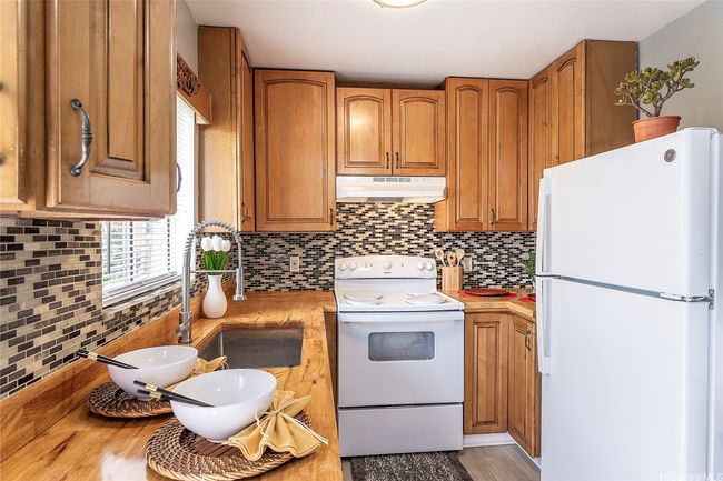19F - 91-1167 Kamaaha Loop, Condo with 2 bedrooms, 1 bathrooms and 2 parking in Kapolei HI | Image 5