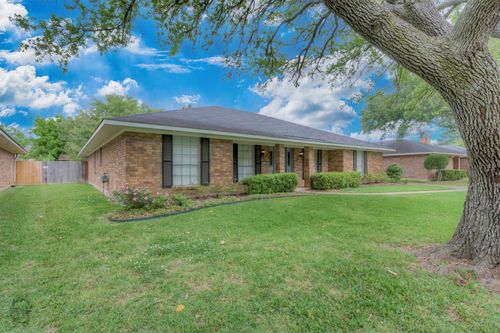 516 Turtle Creek Dr, Shreveport, LA, 71115-2510 | Card Image