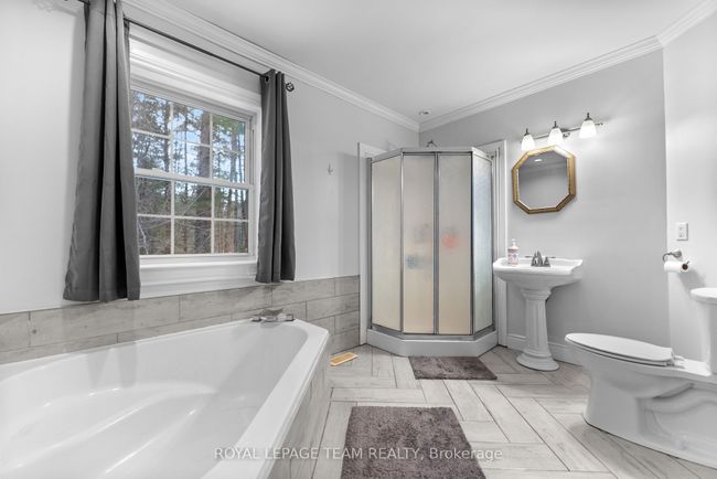 559 Mclachlan Rd, House other with 4 bedrooms, 2 bathrooms and 6 parking in White Lake ON | Image 16