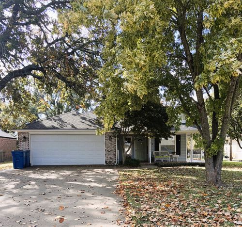 32 Shoreline Dr, Malakoff, TX, 75148-4752 | Card Image