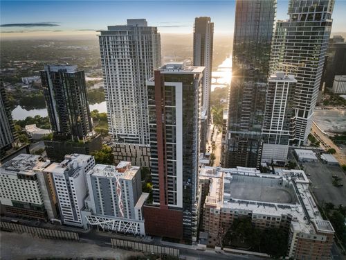 3808-84 N Interstate 35, Austin, TX, 78701-4996 | Card Image