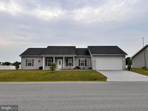 52 Harness Race Rd, MARTINSBURG, WV, 25404-1656 | Card Image