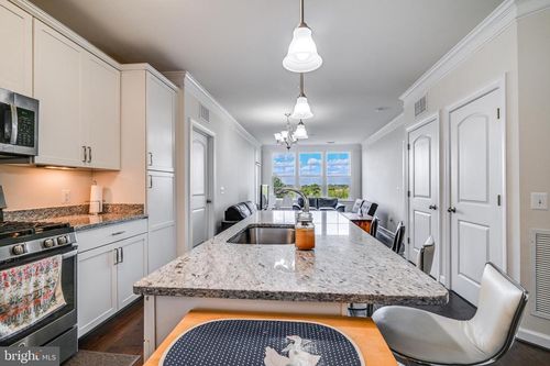 apt-405-13722 Neil Armstrong Ave, HERNDON, VA, 20171-4229 | Card Image