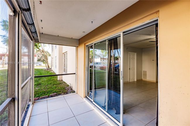 APT-103 - 4152 Inverrary Dr, Condo with 2 bedrooms, 2 bathrooms and null parking in Lauderhill FL | Image 12