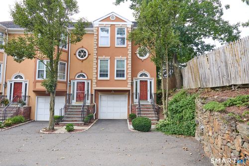 5-2675 Park Ave, Bridgeport, CT, 06604-1357 | Card Image