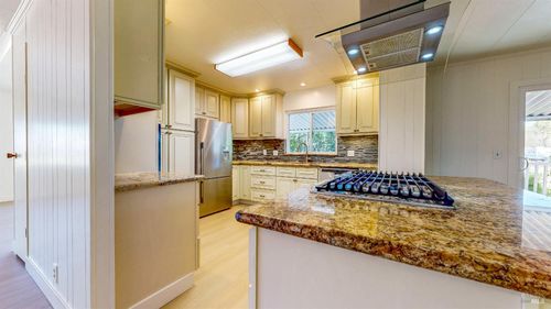 4 Estrella Dr, Santa Rosa, CA, 95403-2652 | Card Image