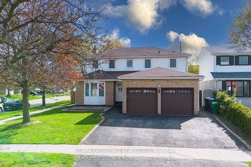 19 Mikado Cres, Brampton, ON, L6S3R3 | Card Image