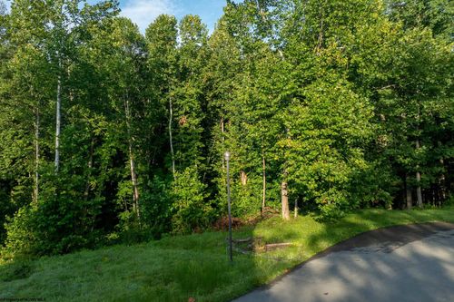 247 Coventry Dr, Bridgeport, WV, 26330-9251 | Card Image