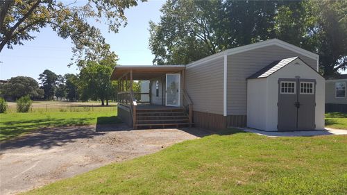 104 Young St, Willis, TX, 77378-9256 | Card Image