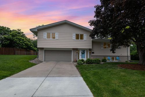 2205 Valders Ave N, Golden Valley, MN, 55427-3446 | Card Image
