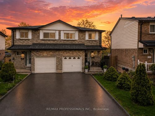 698 Galloway Crescent, Mississauga, ON, L5C3W1 | Card Image