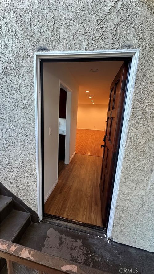 apt-4-404 Concord St, Glendale, CA, 91203-1594 | Card Image