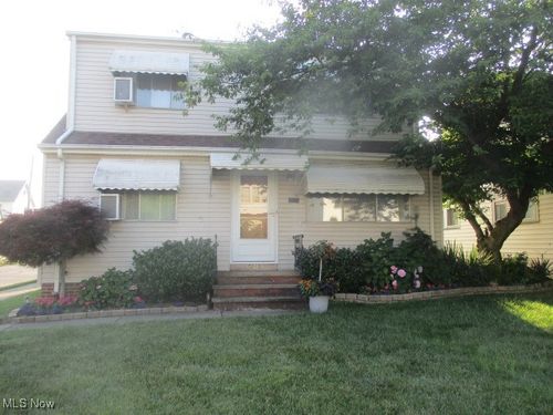 5010 E 110th St, Garfield Heights, OH, 44125-2264 | Card Image