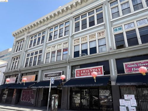 324 10th St 202, Oakland, CA, 94607 | Card Image