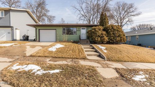 507 N 22nd St, Bismarck, ND, 58501-4808 | Card Image