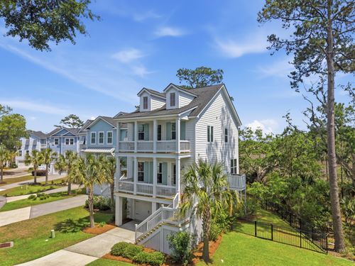 820 Forrest Dr, Daniel Island, SC, 29492-8667 | Card Image