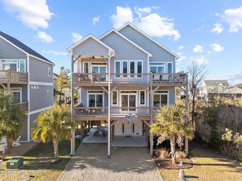 317 Oceanaire Ln, Surf City, NC, 28445-5502 | Card Image