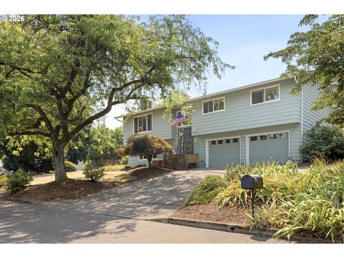 192 Nw Canyon Dr, Dundee, OR, 97115 | Card Image