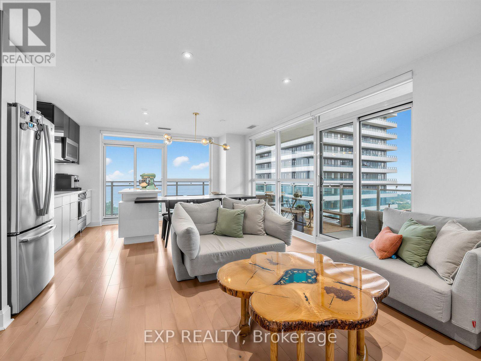 Residential in Toronto (Mimico) 3
