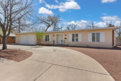 3600 Mackland Ave Ne, Albuquerque, NM, 87110-6122 | Card Image