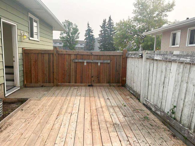 9506 76 Avenue, Home with 3 bedrooms, 1 bathrooms and 2 parking in Grande Prairie AB | Image 21