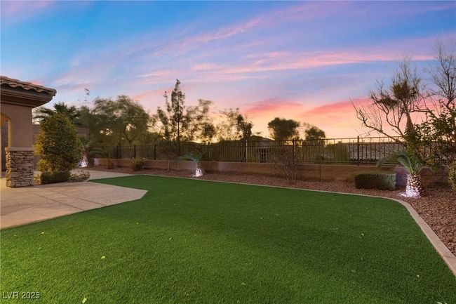 2717 Mona Lisa St, House other with 5 bedrooms, 6 bathrooms and null parking in Henderson NV | Image 7
