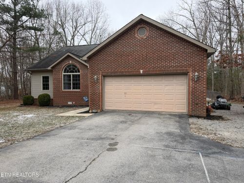 2034 Keno Dr, Crossville, TN, 38572-3449 | Card Image