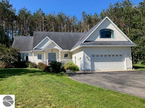 106-4838 Keaton Rd, Petoskey, MI, 49770-8894 | Card Image