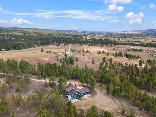 27546 Cascade Rd, hot springs, SD, 57747-7215 | Card Image