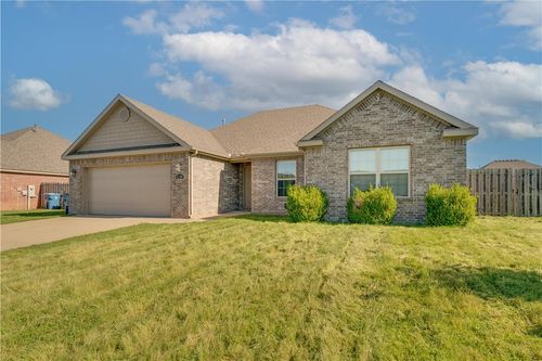 4204 Sw Limestone Ave, Bentonville, AR, 72712-8261 | Card Image