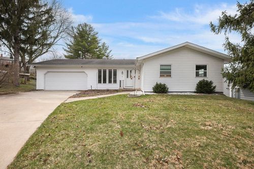 5 Yorktown Cir, MADISON, WI, 53711-3923 | Card Image