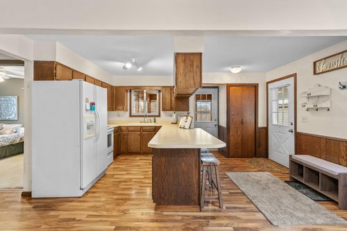 128 Charles Ave, Red Wing, MN, 55066-1729 | Card Image