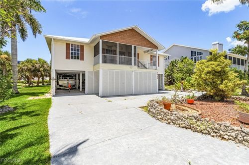 7692 Myrsine Cir, BOKEELIA, FL, 33922-2401 | Card Image