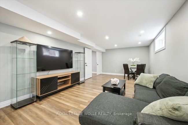 67 E Tree Dr, House other with 4 bedrooms, 3 bathrooms and 2 parking in Breslau ON | Image 25